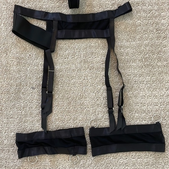 NWT - Kaei & Shi Black Sheer Garter 4 Piece Thong Lingerie Set - Picture 7 of 8